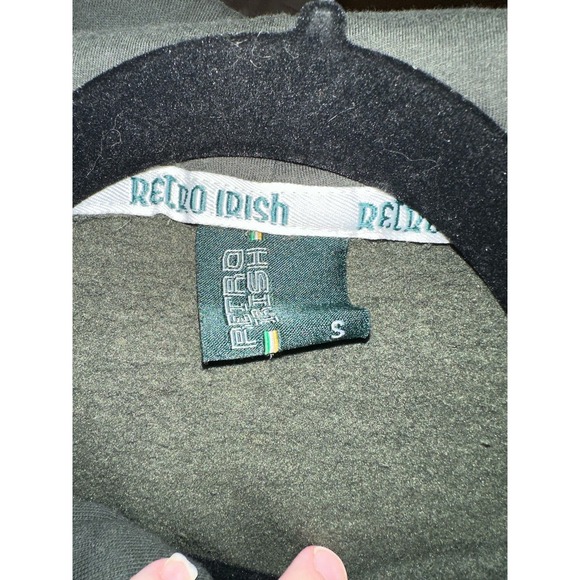 St. Patrick's Day Heavyweight Long Sleeve Green Irish Sweatshirt Size S - Picture 6 of 7